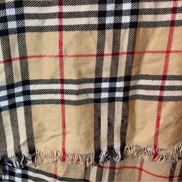 Burberry London Vintage Wool Nova Check Scarf - Picture 7 of 8